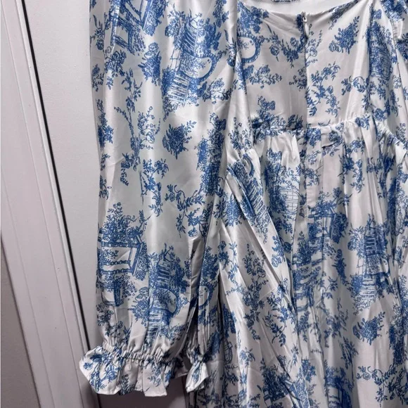 ARULA Blue and White Floral Mini Dress - Picture 6 of 8